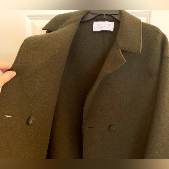 Harris Wharf London Oversized Drop-Shoulder Double-Breasted Wool Jacket - Picture 4 of 15